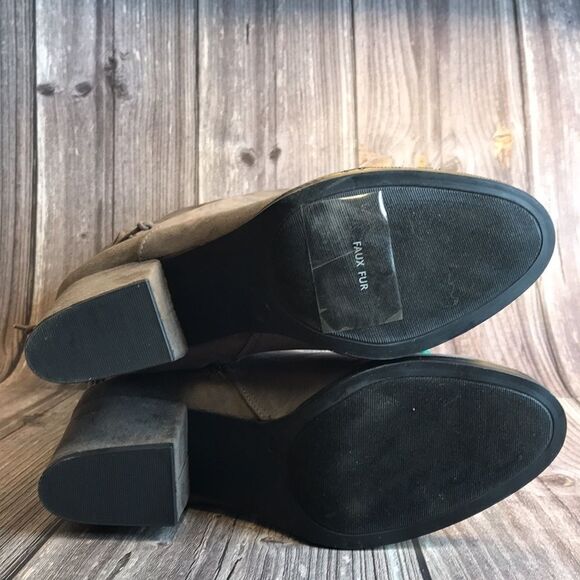 JOURNEE Leeda Grey Faux Suede Boots 7M - Picture 4 of 14